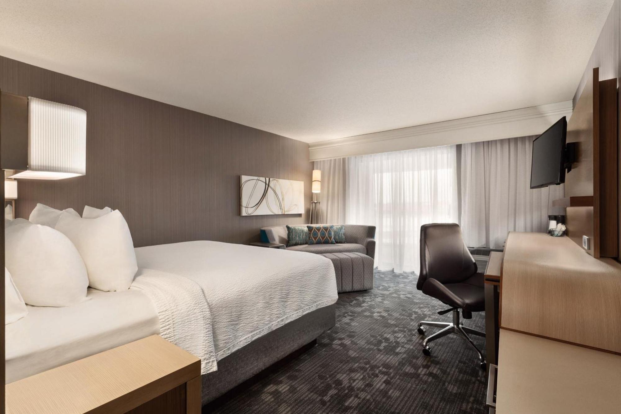 Courtyard By Marriott Topeka Exteriér fotografie